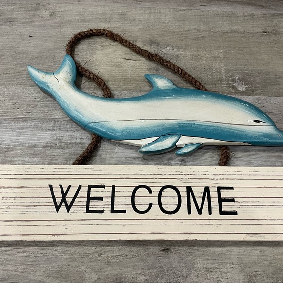 Wooden 16” x 11” Dolphin Hanging Welcome Sign Nautical Rope Dock Line Blue - Picture 1 of 2